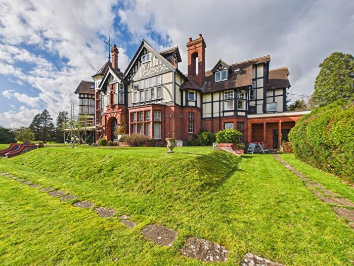 1 Bedroom Flat For Sale In Bucklebury Place, Bucklebury, RG7