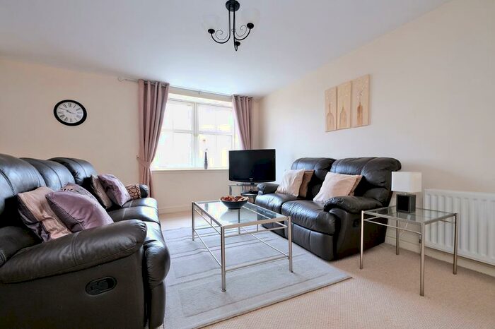 2 Bedroom Flat To Rent In Balmoral Square, Great Western Road, Aberdeen, AB10