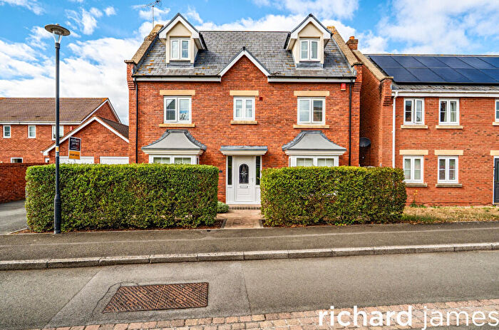5 Bedroom Detached House For Sale In Twineham Road, Redhouse, Swindon, SN25