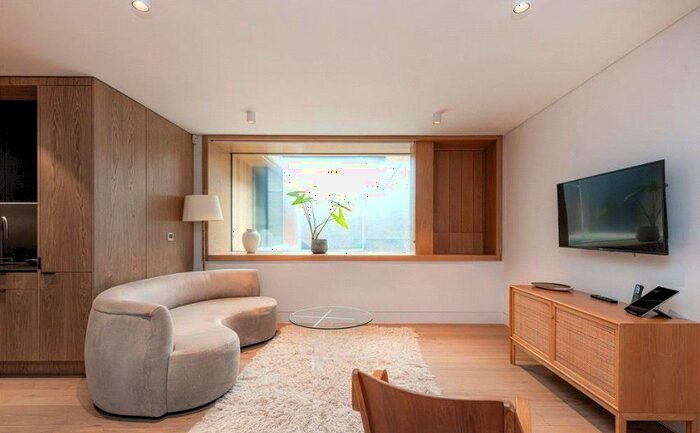 1 Bedroom Flat To Rent In Weymouth Mews, Marylebone, London, W1G