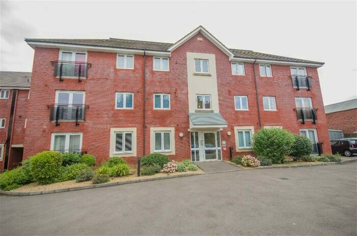 2 Bedroom Flat To Rent In Alexandra Park, Fishponds, Bristol, BS16