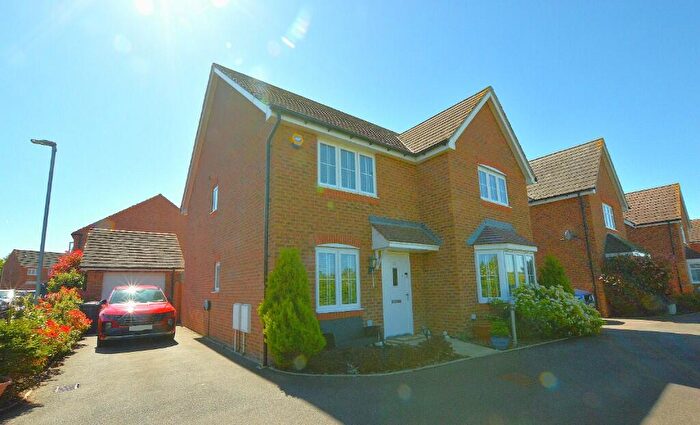 5 Bedroom Detached House For Sale In Caves Gardens, Marston Moretaine, MK43