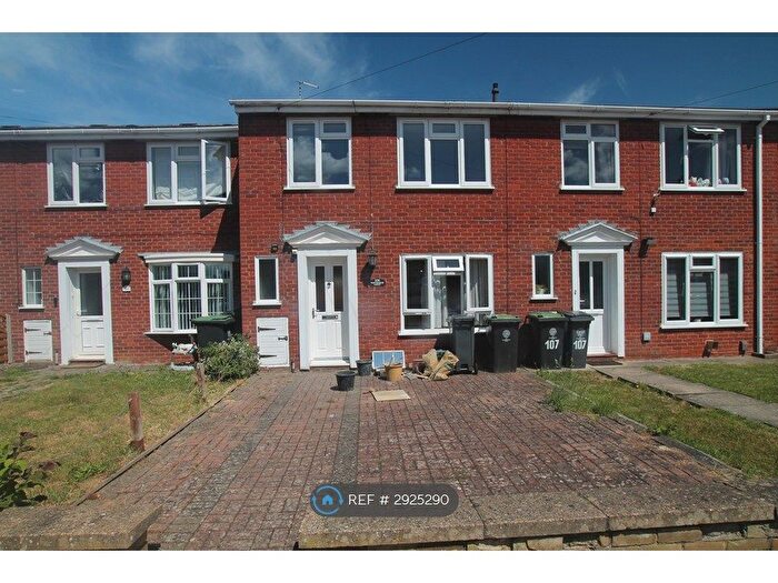 3 Bedroom Terraced House To Rent In Whitehouse Court, Rushden, NN10