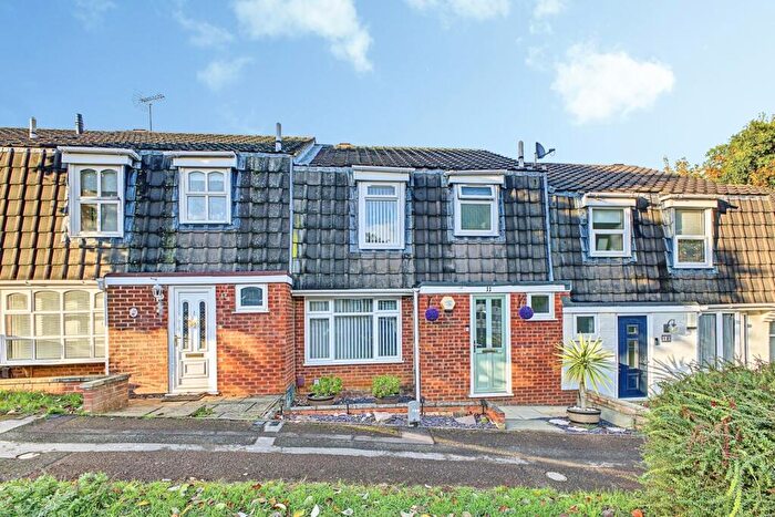 3 Bedroom End Of Terrace House For Sale In Pritchard Close, Northampton, Northamptonshire, NN3
