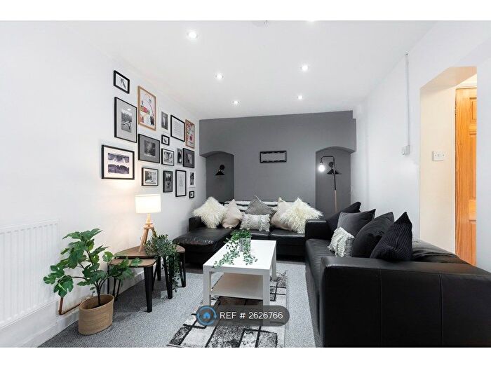 4 Bedroom Terraced House To Rent In Brunswick Street, Cheltenham, GL50