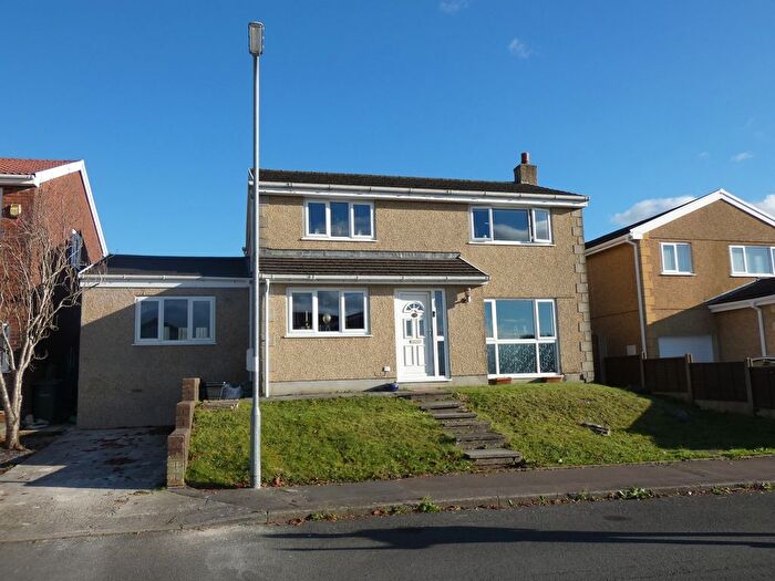 4 Bedroom Detached House For Sale In Greenwood Drive, Cimla, Neath., SA11