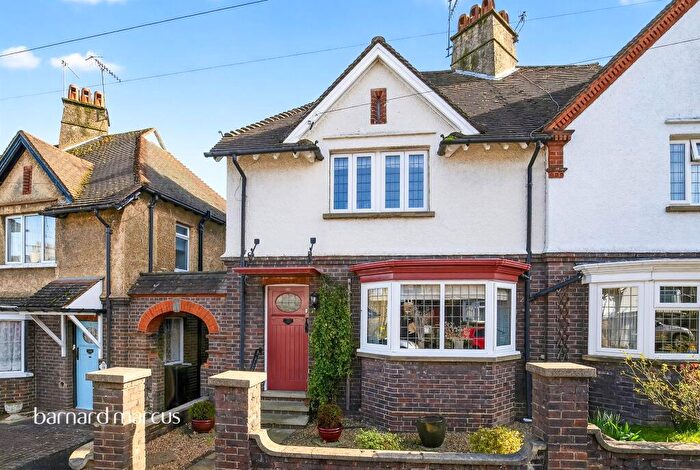 3 Bedroom Semi-Detached House For Sale In Myrtle Road, Dorking, RH4