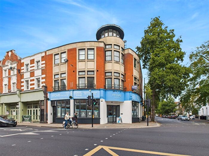 2 Bedroom Flat To Rent In York Street, Twickenham, TW1