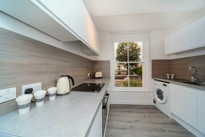 Flat To Rent In St Annes House, Buckingham Place, Brighton, BN1