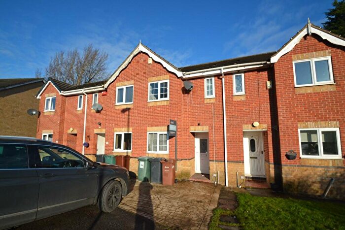 2 Bedroom Town House To Rent In Thorpe Gardens, Middleton, Leeds, LS10
