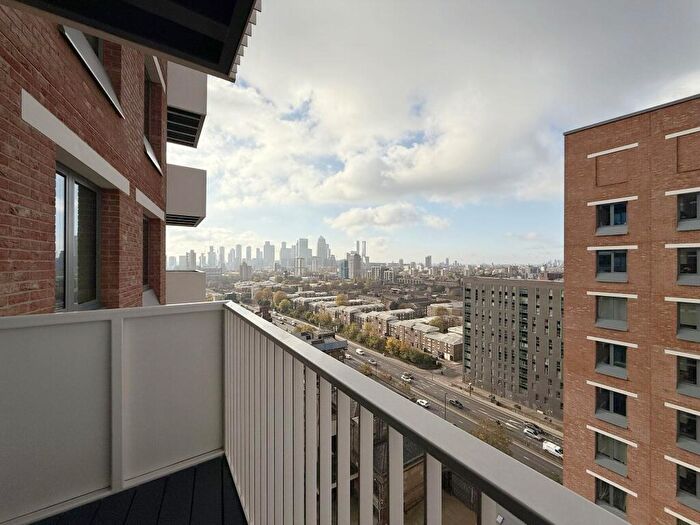 1 Bedroom Apartment To Rent In Makers Yard, London, E3