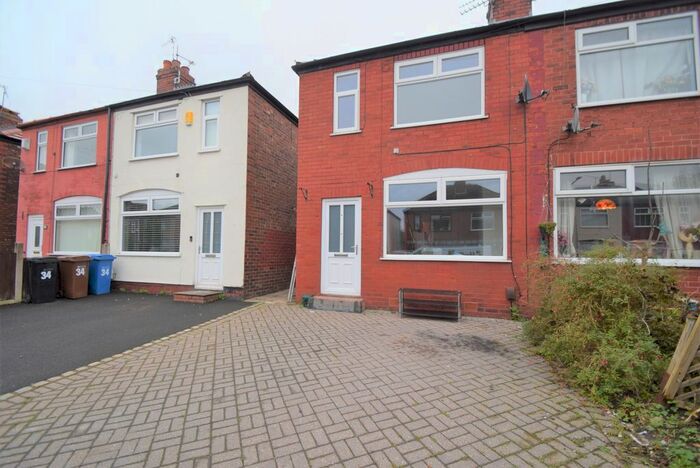 2 Bedroom Semi-Detached House To Rent In Clovelly Road, Offerton, Stockport, SK2
