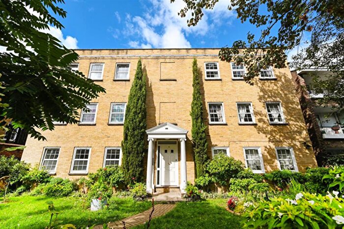 1 Bedroom Flat For Sale In Canton Street, London, E14