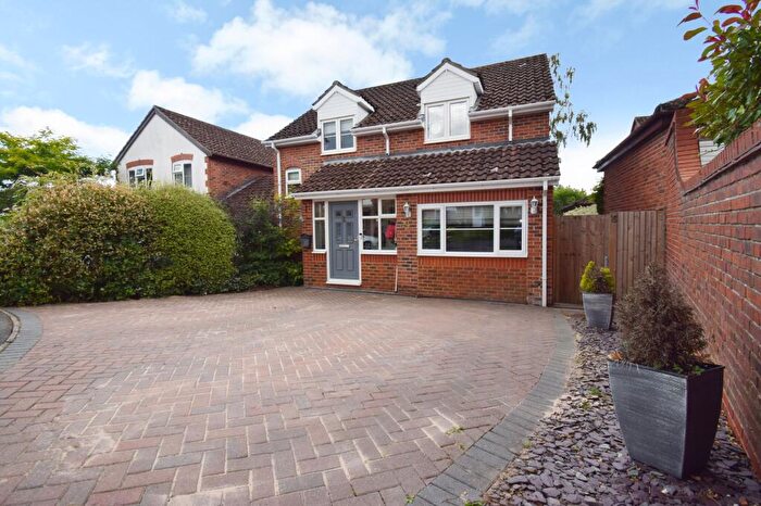 3 Bedroom Detached House For Sale In Siskin Close, Bishops Waltham, SO32