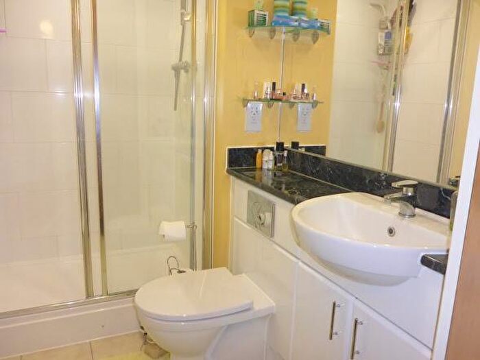 2 Bedroom Flat To Rent In Venice Corte, Elmira Street, Lewisham, London, SE13