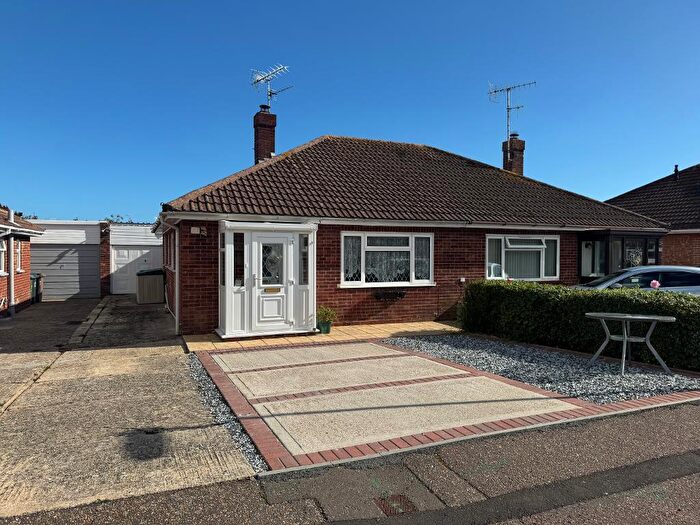 2 Bedroom Bungalow For Sale In Greenwood Close, North Bersted, Bognor Regis, West Sussex, PO22
