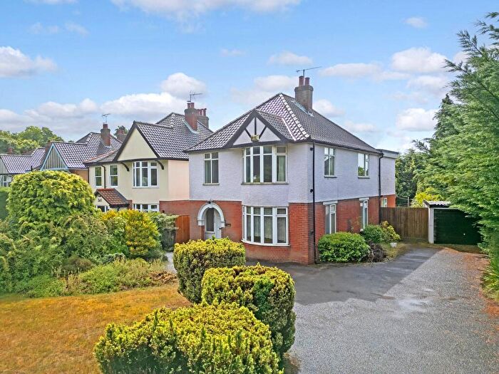 5 Bedroom Detached House For Sale In Main Road, Martlesham Heath, Ipswich, IP5