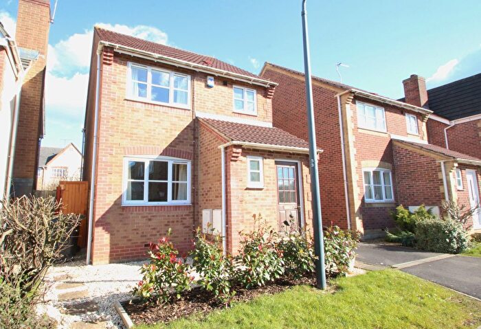 3 Bedroom Property To Rent In Bakers Ground, Bristol, BS34