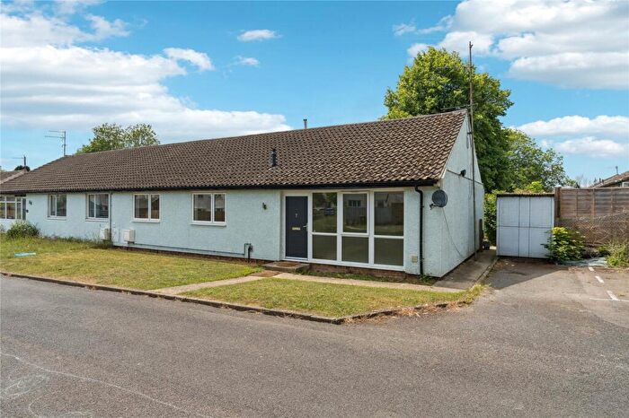 3 Bedroom Bungalow For Sale In Roper Road, Heyford Park, Upper Heyford, Bicester, OX25