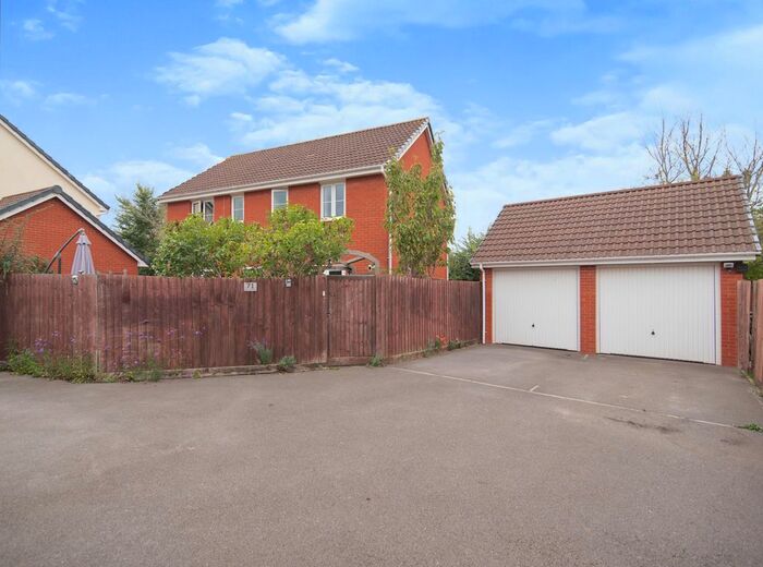 4 Bedroom Detached House For Sale In Pear Tree Way, Wellington, TA21