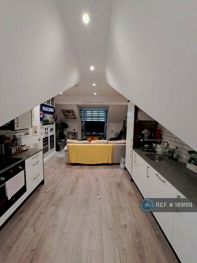 1 Bedroom Flat To Rent In Talbot Road, London, N6