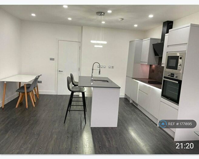 1 Bedroom Flat To Rent In Commercial Road, London, E1