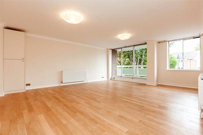 2 Bedroom Apartment To Rent In Hornsey Lane, Highgate, London, N6