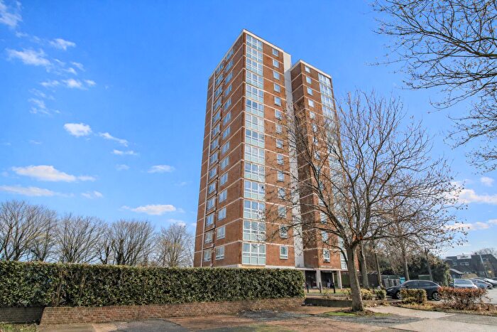 1 Bedroom Flat For Sale In Moor Tower, Waterhouse Moor, Harlow, CM18