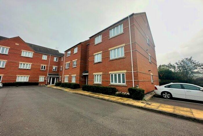2 Bedroom Flat To Rent In Kelham Drive, Nottingham, NG5
