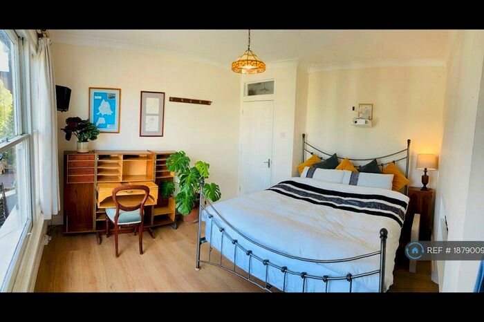 1 Bedroom Flat To Rent In Anerley Park, London, SE20