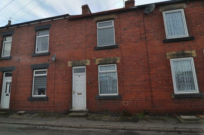 2 Bedroom House To Rent In Booth Street, Hoyland, S74