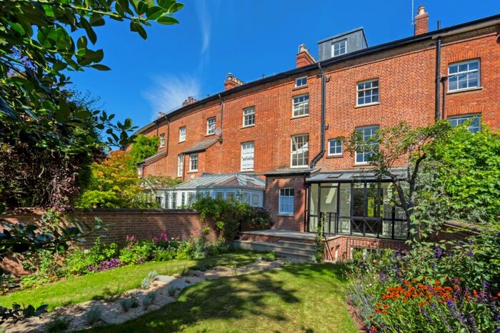 4 Bedroom Terraced House To Rent In Park Town Oxford, OX2