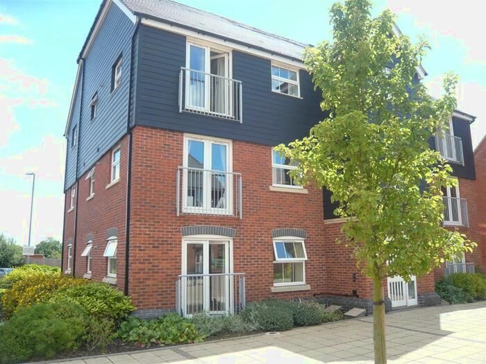 2 Bedroom Flat To Rent In Long Meadow Drive, Hinckley LE10