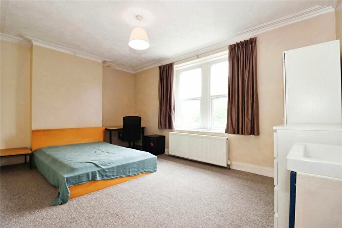 5 Bedroom Semi-Detached House To Rent In Fishponds Road, Bristol, BS5