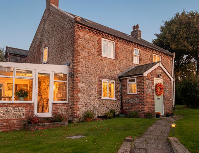 5 Bedroom Detached House For Sale In Sack Lane, Lidsey, PO22