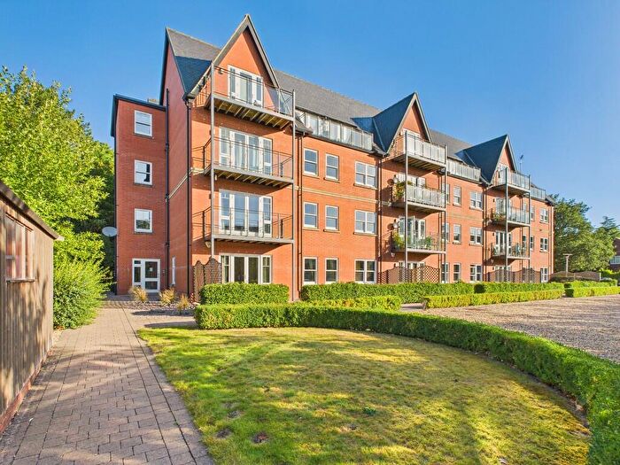 2 Bedroom Apartment For Sale In Sterling Place, Woodhall Spa, LN10