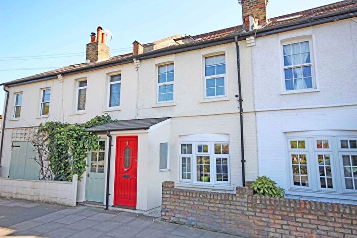 3 Bedroom Terraced House To Rent In Shacklegate Lane, Teddington, TW11