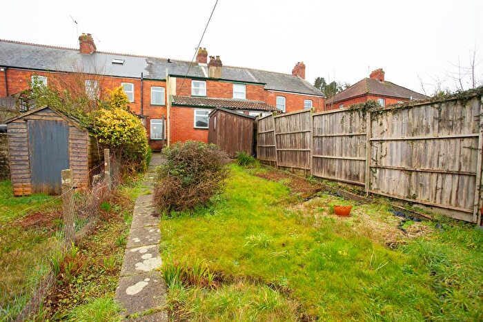 3 Bedroom Property For Sale In Bilston Villas, Crimchard, Chard, TA20