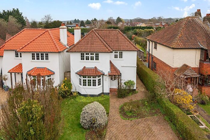 3 Bedroom Detached House For Sale In Silkmore Lane, West Horsley, KT24