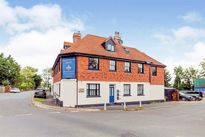 3 Bedroom Flat For Sale In Brenzett, Romney Marsh, Kent, TN29