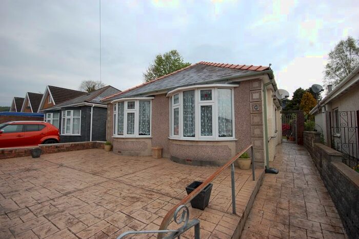 2 Bedroom Semi-Detached Bungalow To Rent In Cae Nant Terrace, Skewen, Neath SA10
