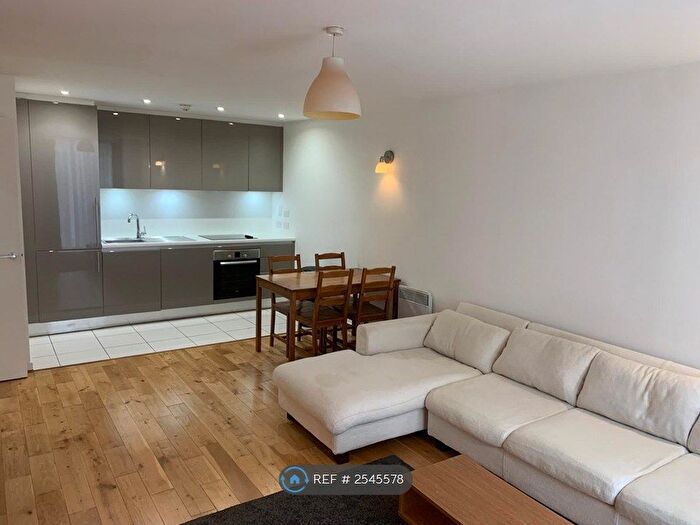 1 Bedroom Flat To Rent In Hornsey, London, N8
