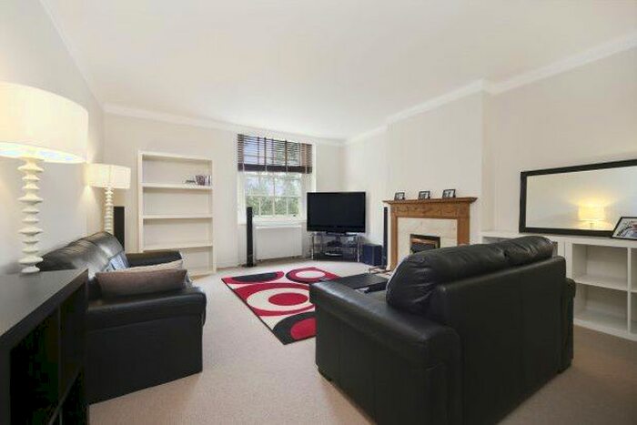 3 Bedroom Flat To Rent In Ranelagh Gardens, London, SW6