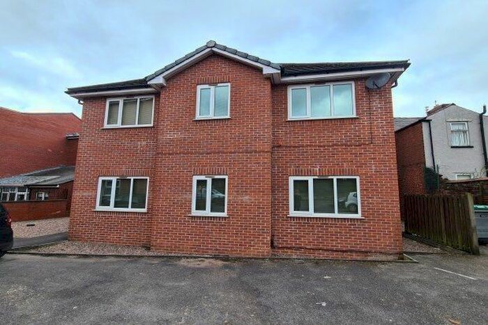 2 Bedroom Flat To Rent In Church View, Manchester, M27