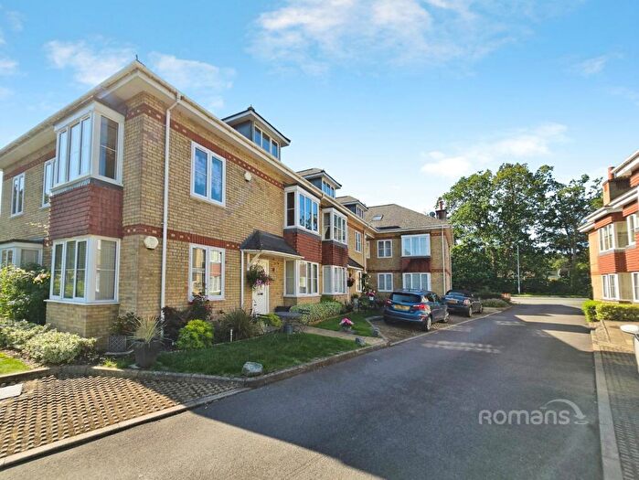 2 Bedroom Flat To Rent In Woodmill Court, London Road, Ascot, SL5