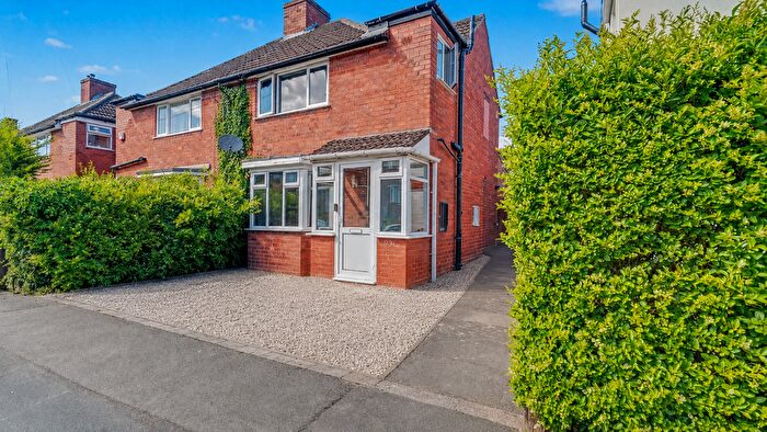 3 Bedroom Semi Detached House For Sale In Alston Road, Solihull, B91