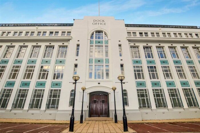 2 Bedroom Flat To Rent In Dock Office, Furness Quay, Salford Quays, Salford, M50