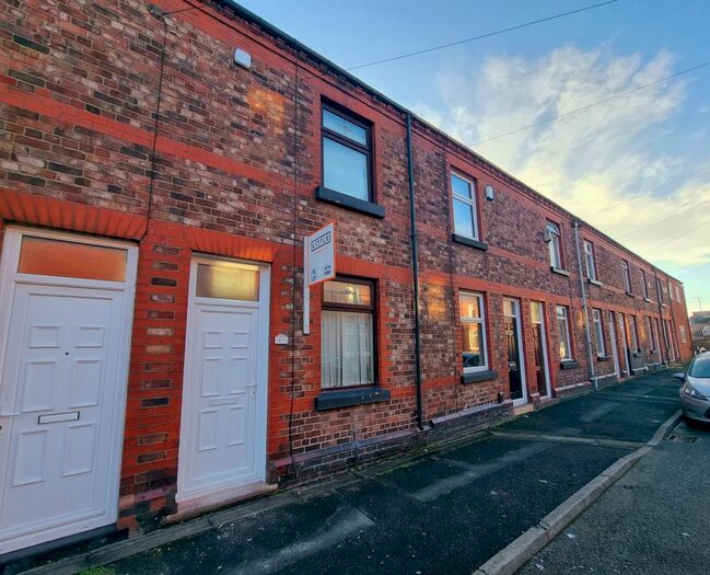 2 Bedroom Town House To Rent In Orville Street, St. Helens, WA9