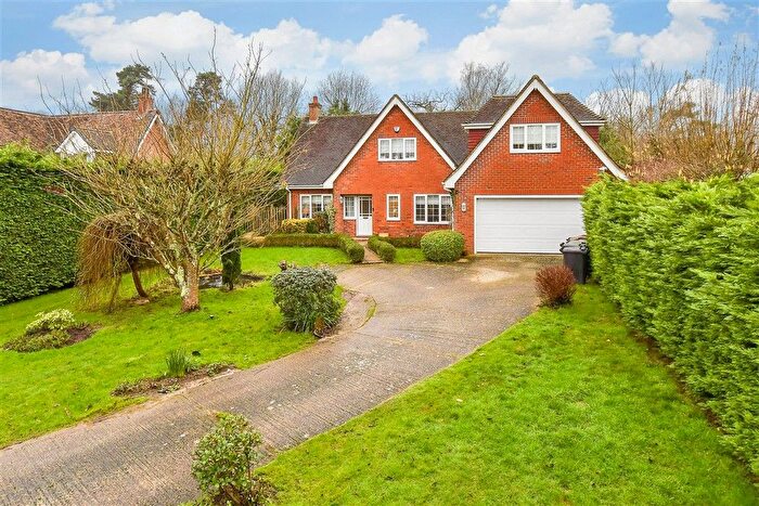 6 Bedroom Detached House For Sale In Cornford Close, Tunbridge Wells, Kent, TN2