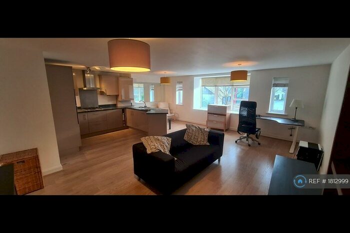 2 Bedroom Flat To Rent In Tudor Street, Exeter, EX4